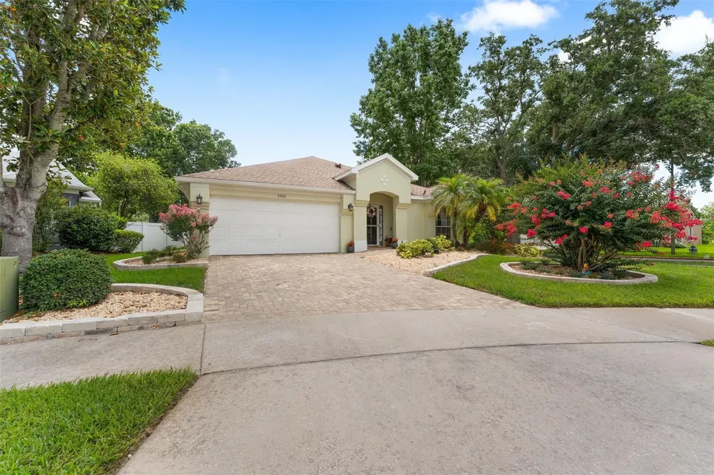 1920 Burchstone Drive Orlando FL 32806