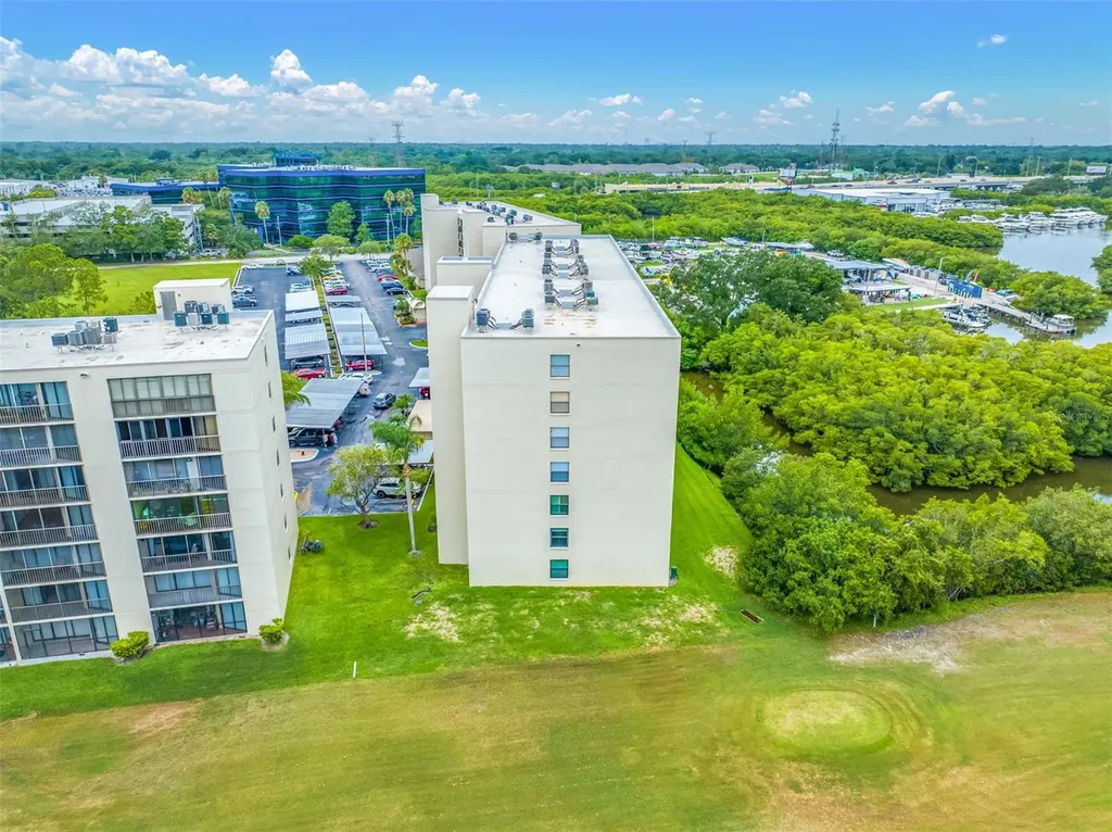 900 Cove Cay Drive Clearwater FL 33760
