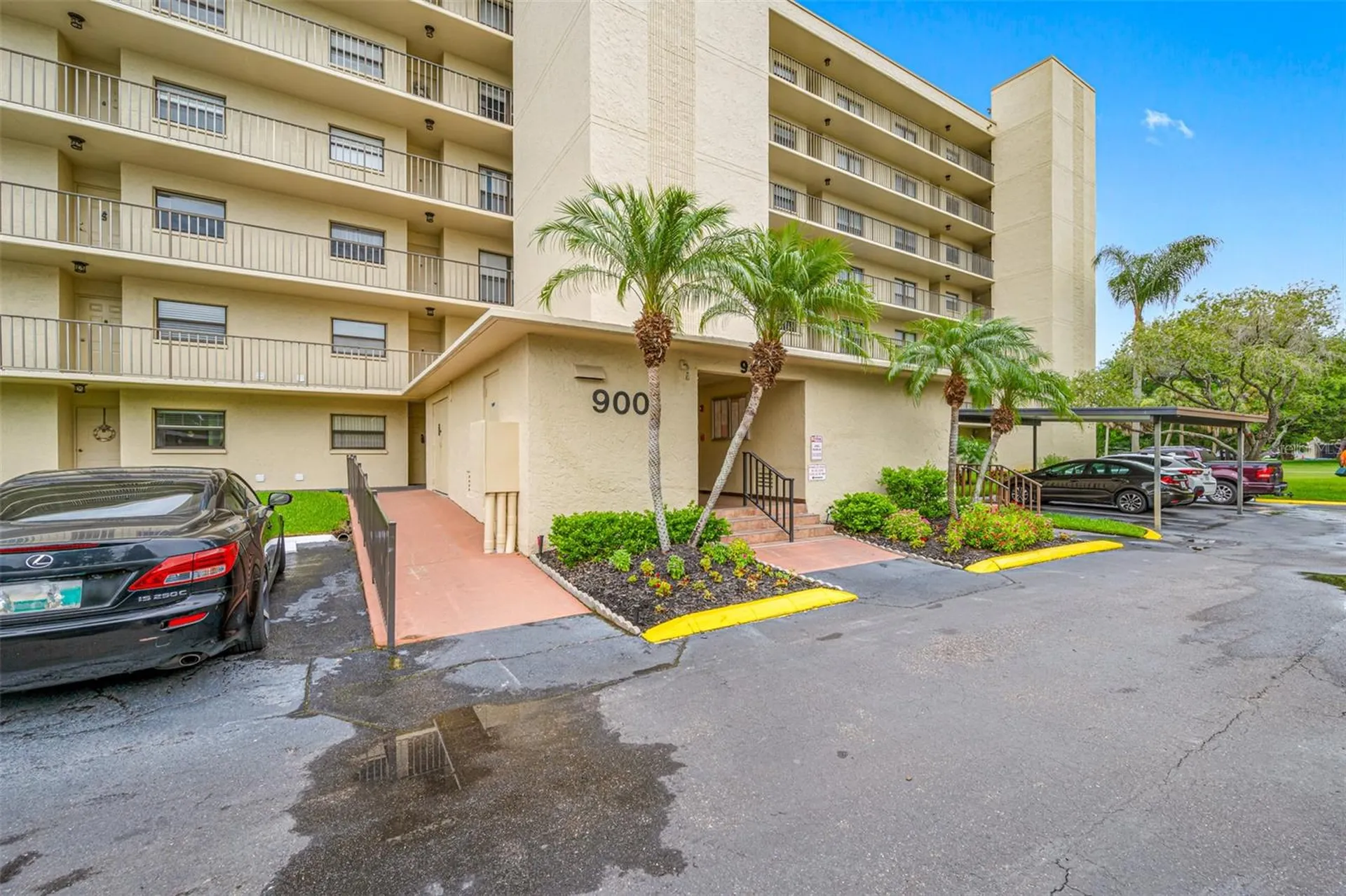 900 Cove Cay Drive Clearwater FL 33760