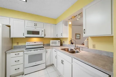 900 Cove Cay Drive Clearwater FL 33760