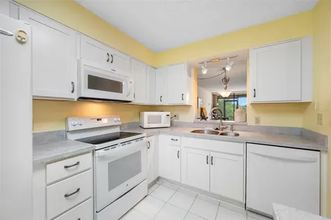 900 Cove Cay Drive Clearwater FL 33760