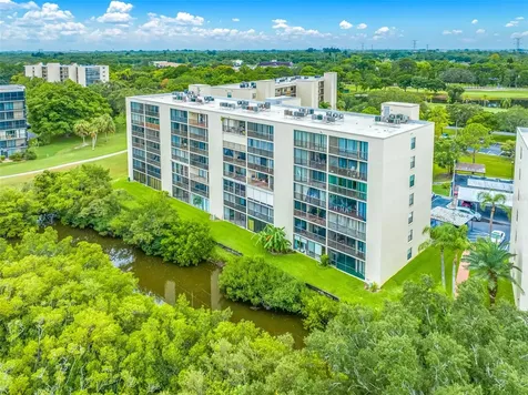 900 Cove Cay Drive Clearwater FL 33760