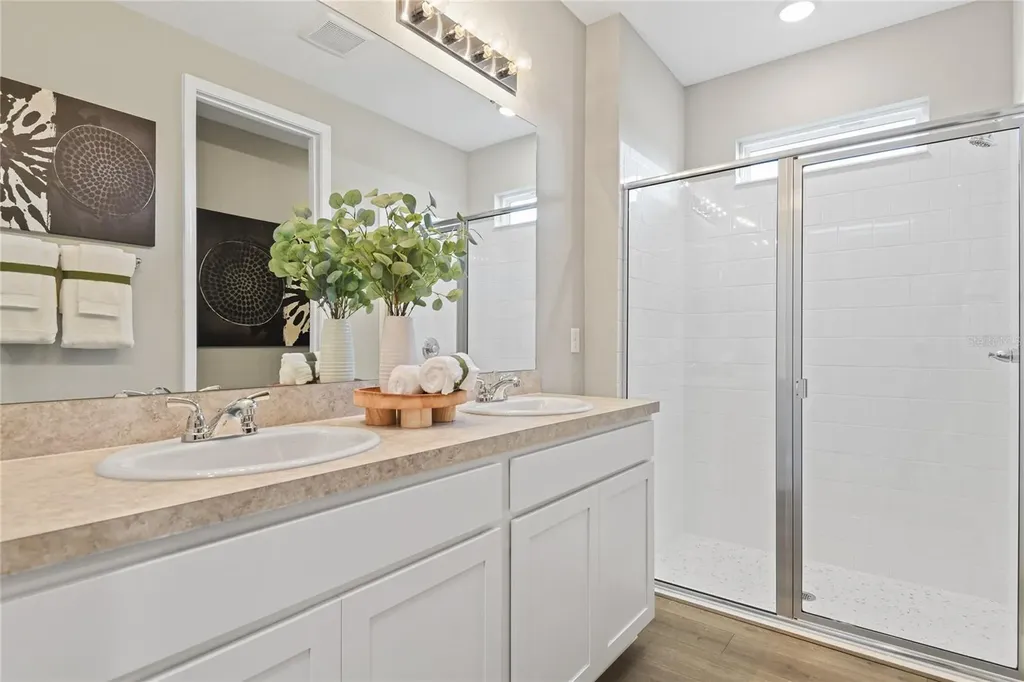 5862 Sunlit Bend Way Apollo Beach FL 33572