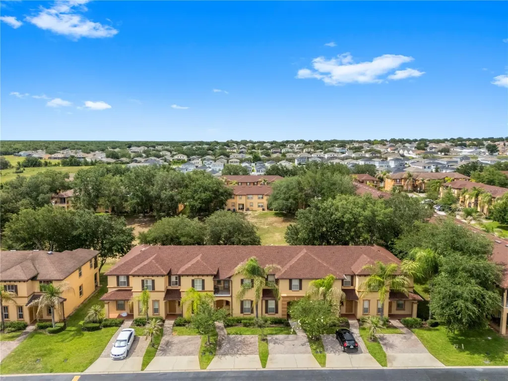 3725 Calabria Avenue Davenport FL 33897