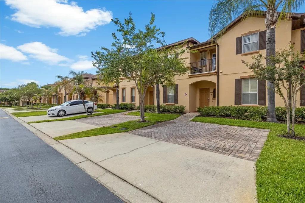 3725 Calabria Avenue Davenport FL 33897