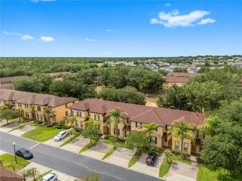 3725 Calabria Avenue Davenport FL 33897