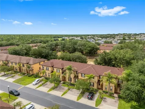 3725 Calabria Avenue Davenport FL 33897