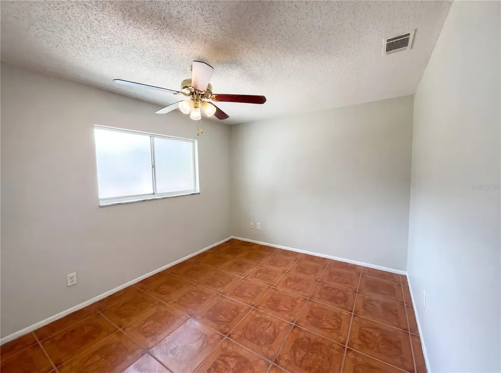 4805 Beacon Street Orlando FL 32808
