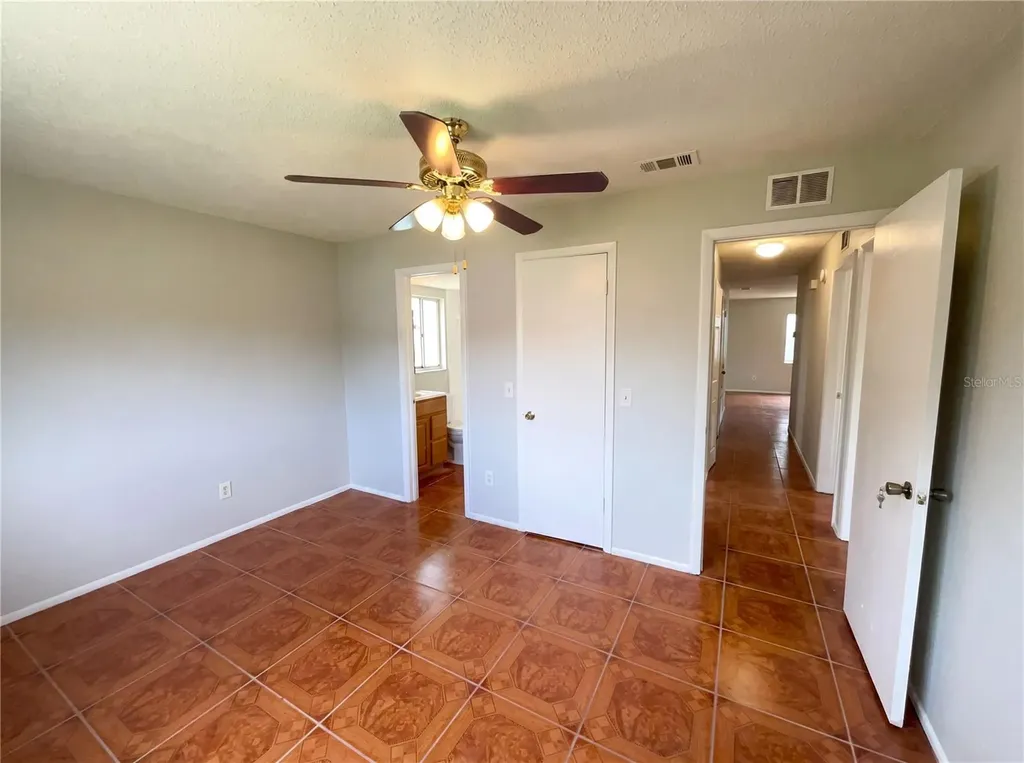 4805 Beacon Street Orlando FL 32808