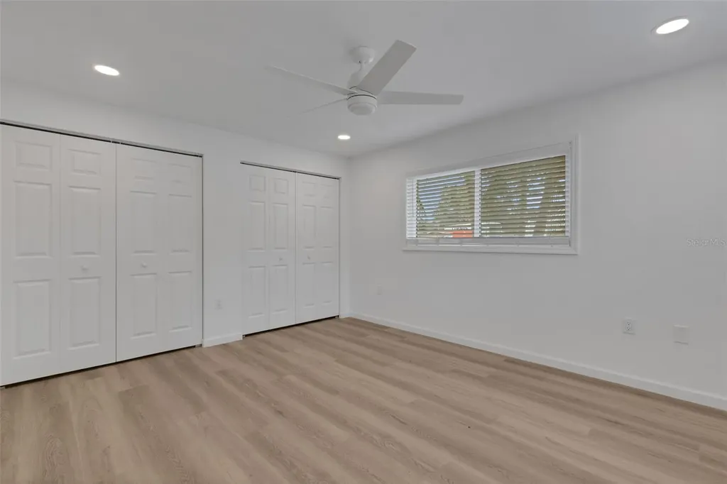 2826 W Rainbow Circle Sarasota FL 34231