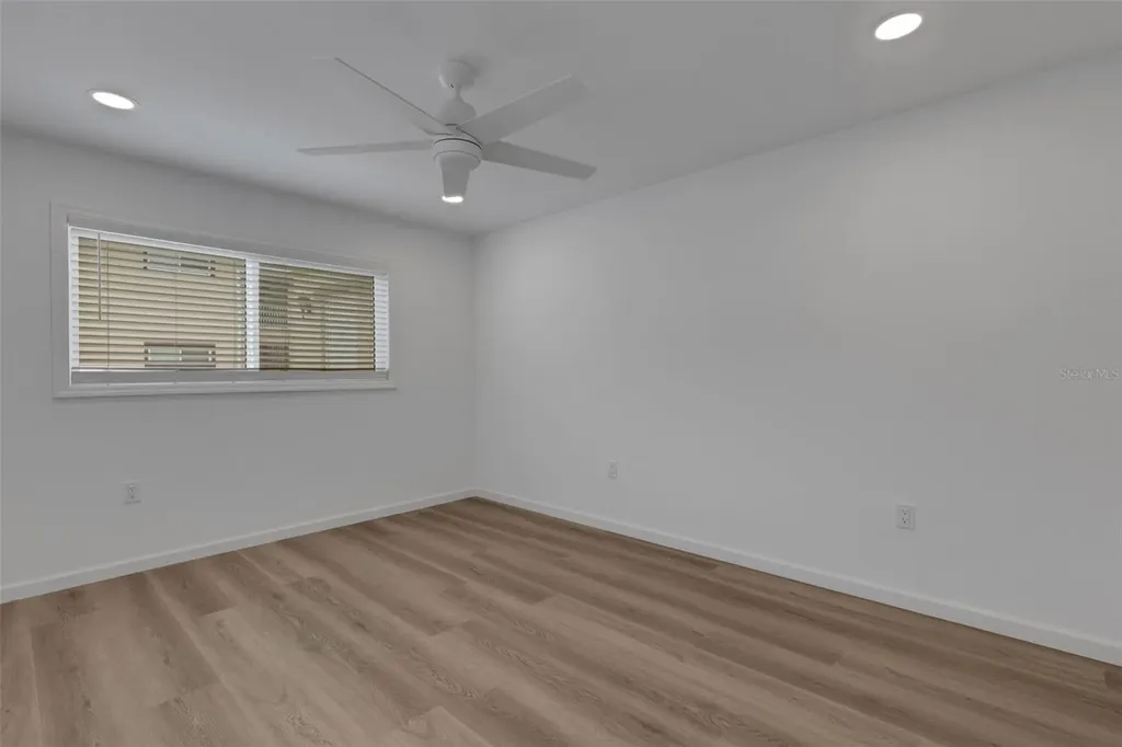 2826 W Rainbow Circle Sarasota FL 34231