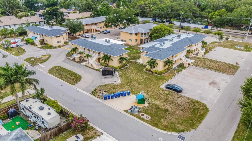2826 W Rainbow Circle Sarasota FL 34231