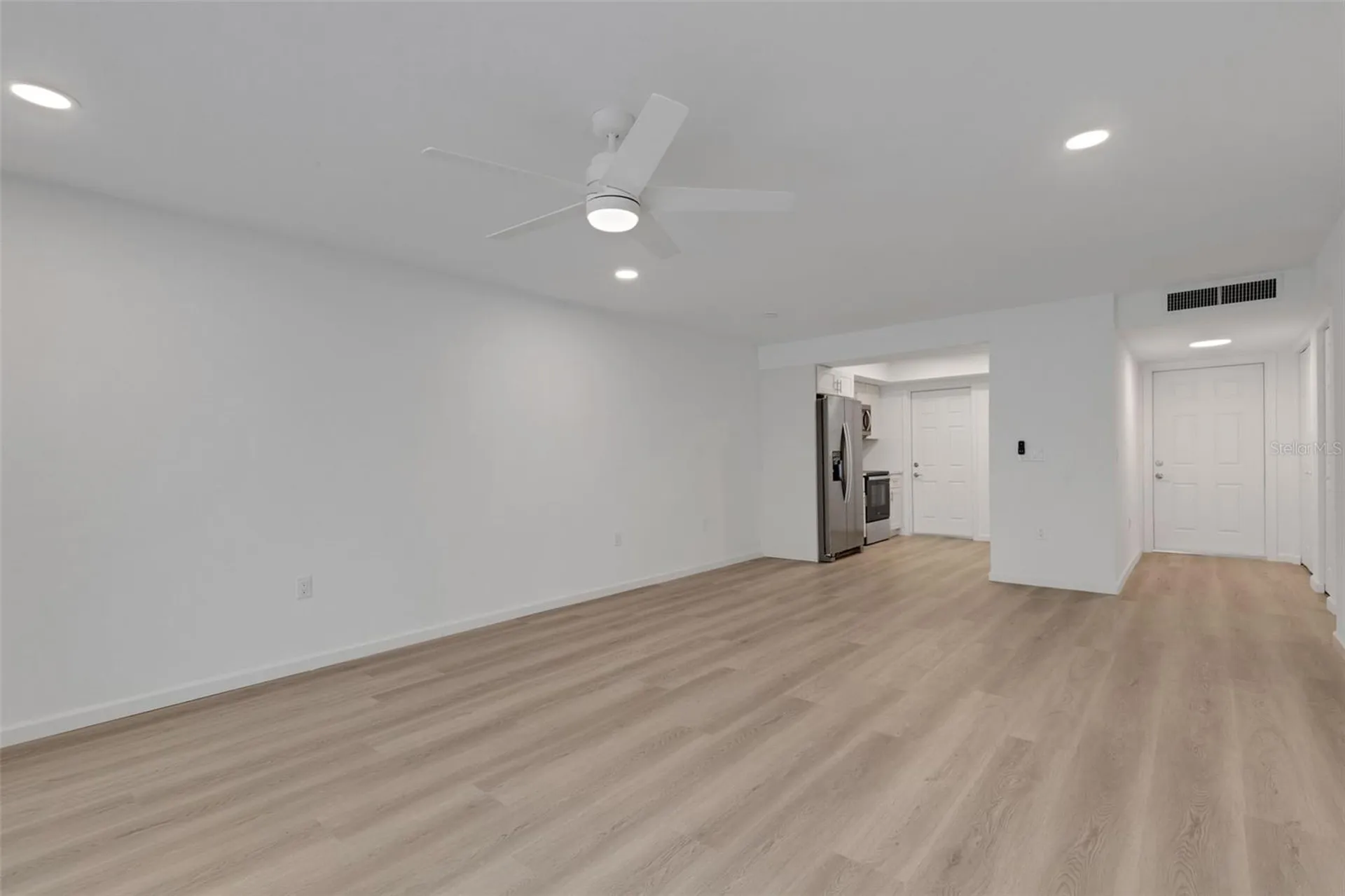 2826 W Rainbow Circle Sarasota FL 34231