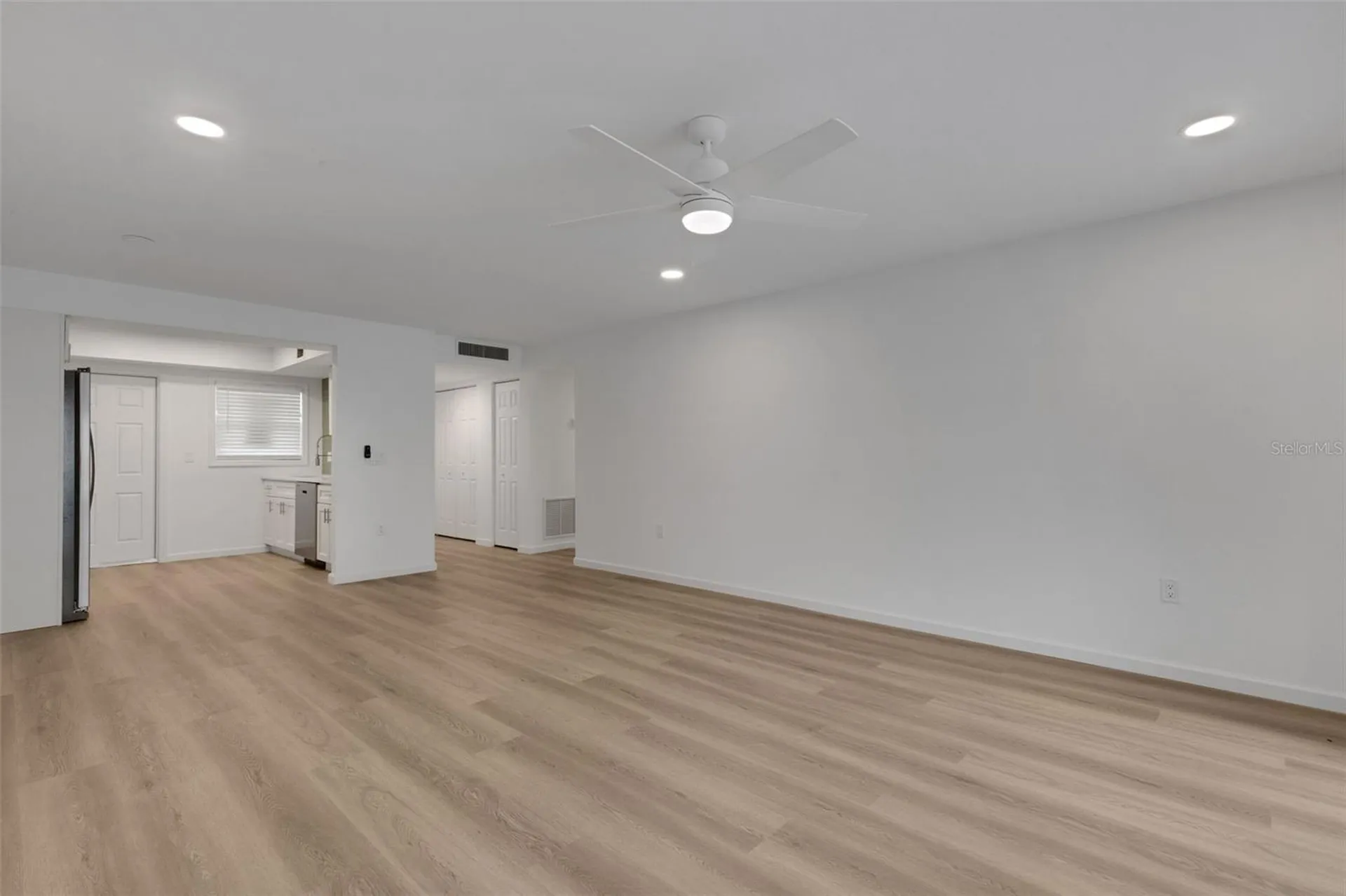 2826 W Rainbow Circle Sarasota FL 34231