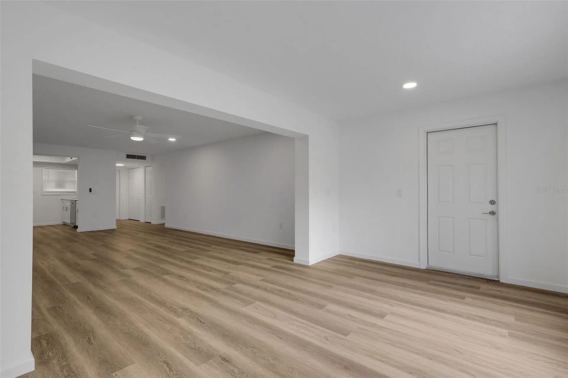 2826 W Rainbow Circle Sarasota FL 34231