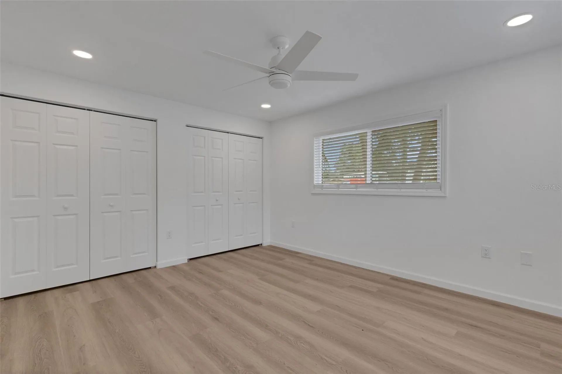 2826 W Rainbow Circle Sarasota FL 34231