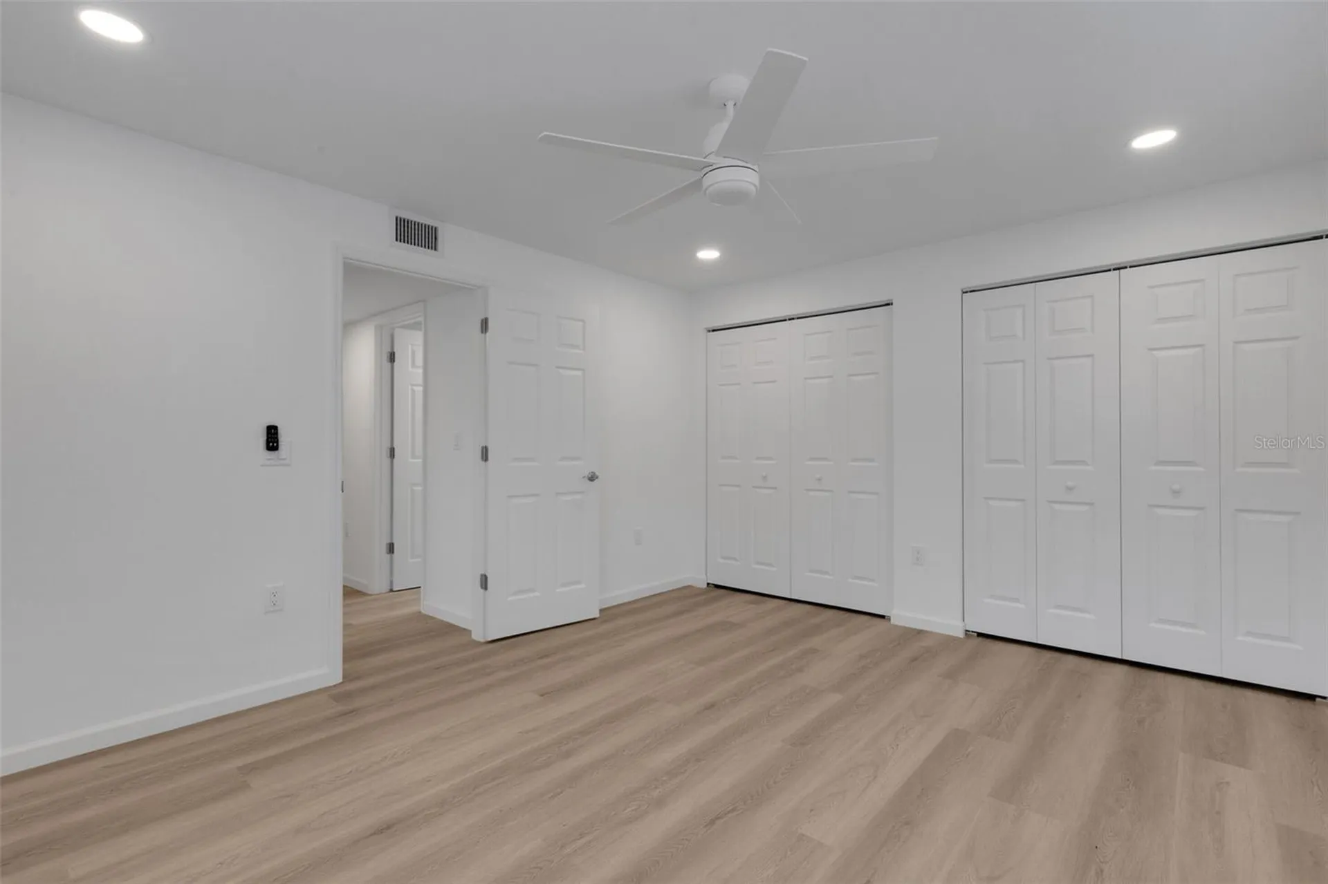 2826 W Rainbow Circle Sarasota FL 34231