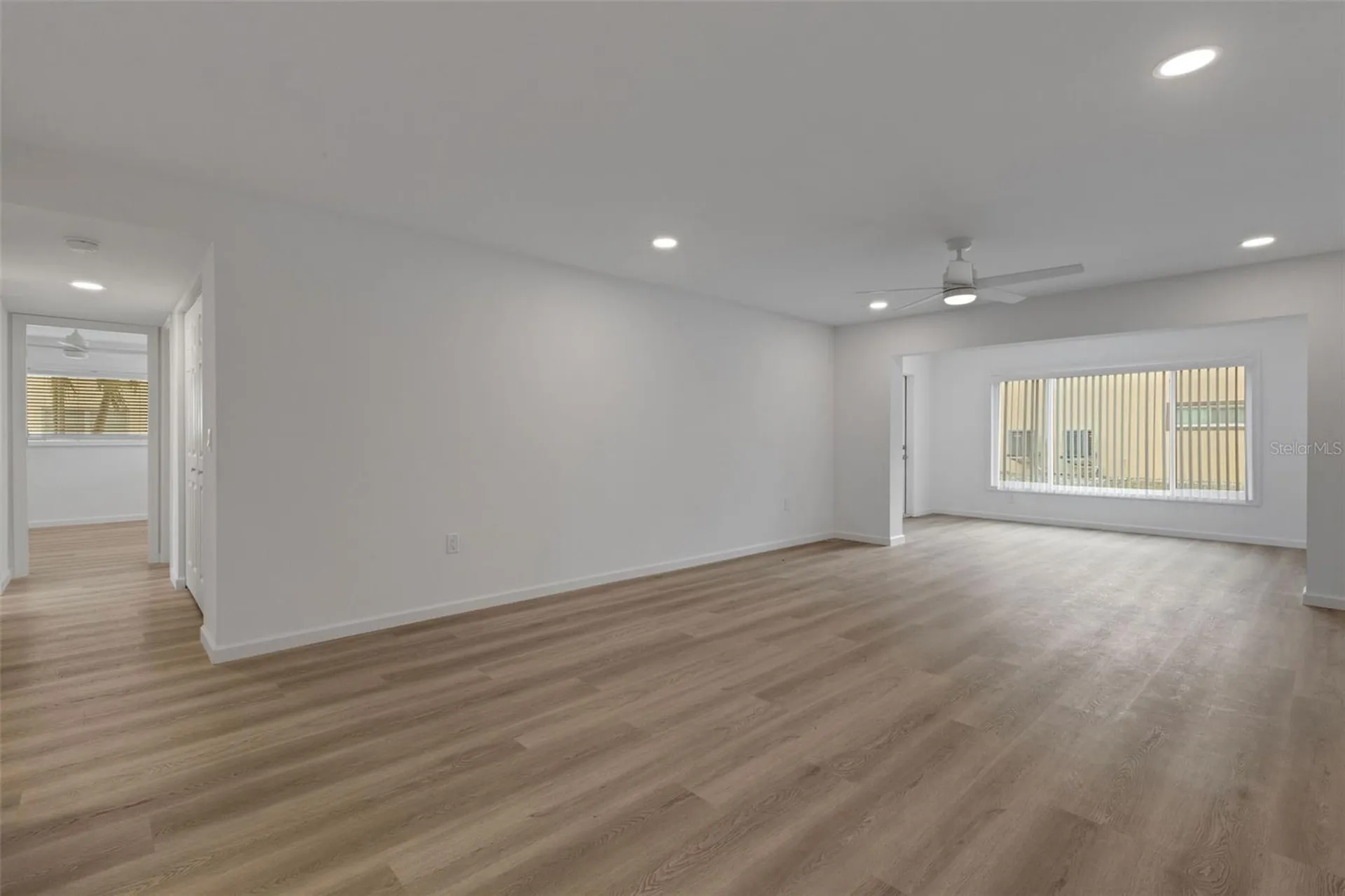 2826 W Rainbow Circle Sarasota FL 34231