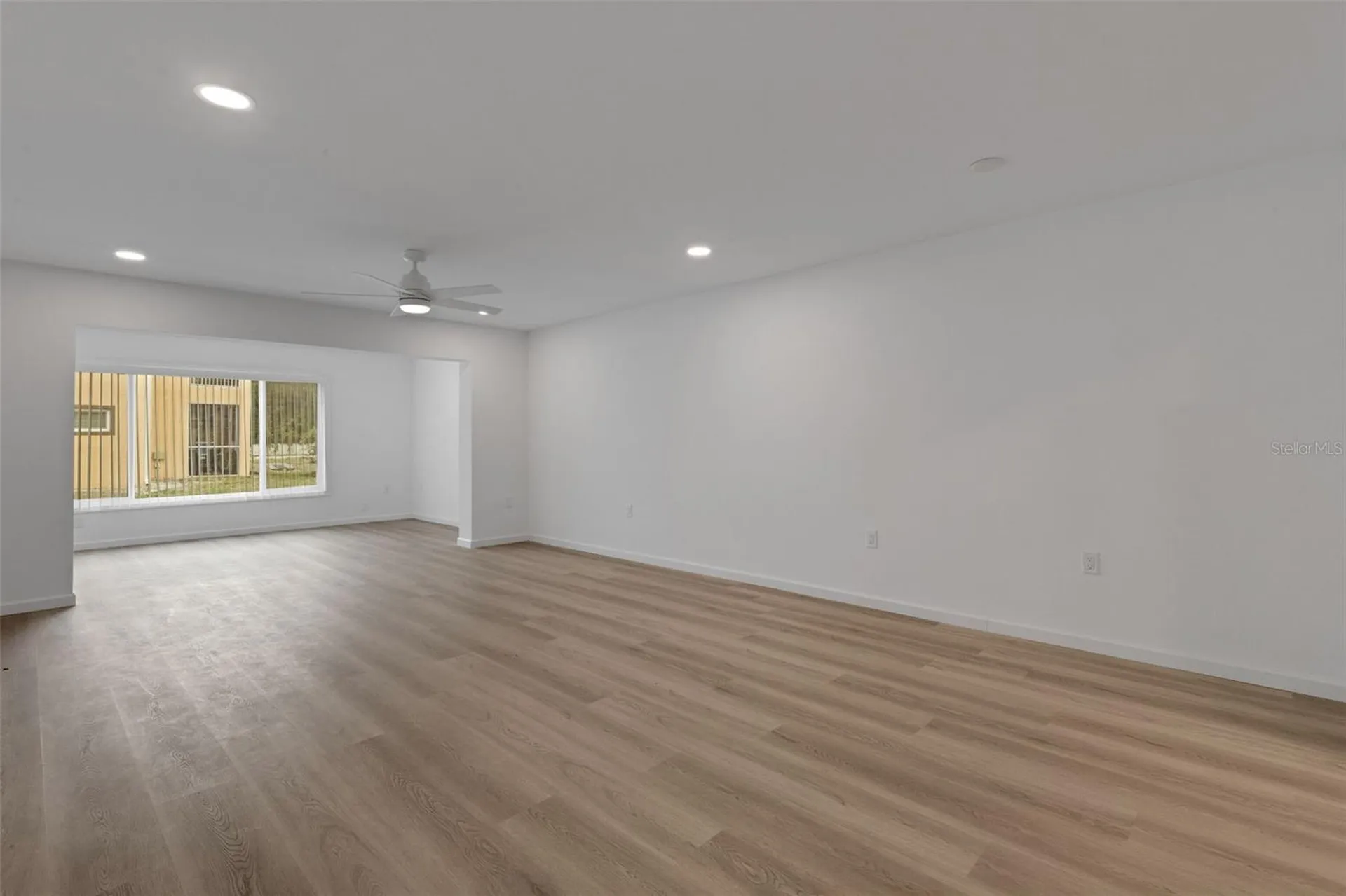 2826 W Rainbow Circle Sarasota FL 34231