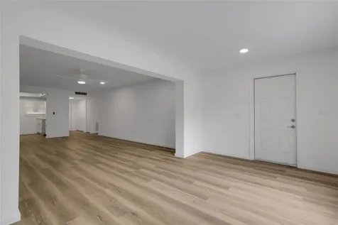 2826 W Rainbow Circle Sarasota FL 34231