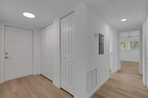 2826 W Rainbow Circle Sarasota FL 34231