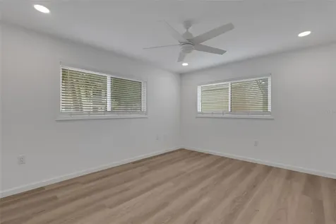 2826 W Rainbow Circle Sarasota FL 34231
