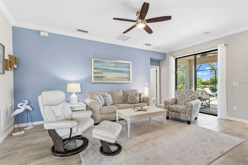 10233 Loch Lomond Drive Bradenton FL 34211