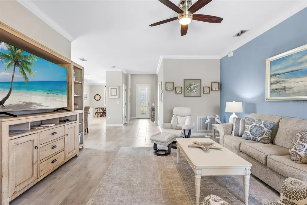10233 Loch Lomond Drive Bradenton FL 34211
