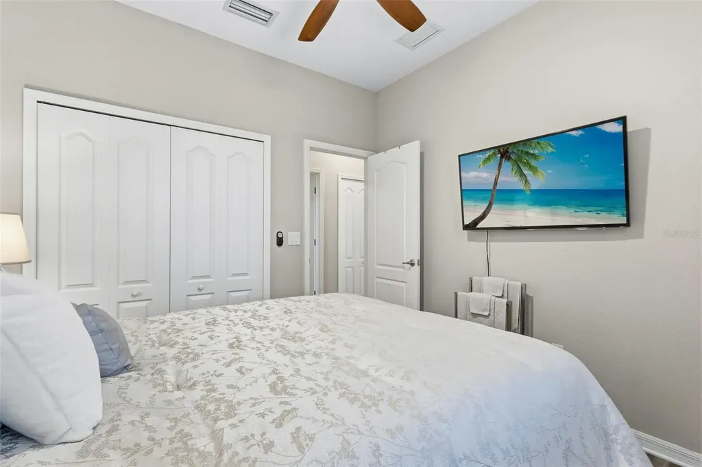 10233 Loch Lomond Drive Bradenton FL 34211