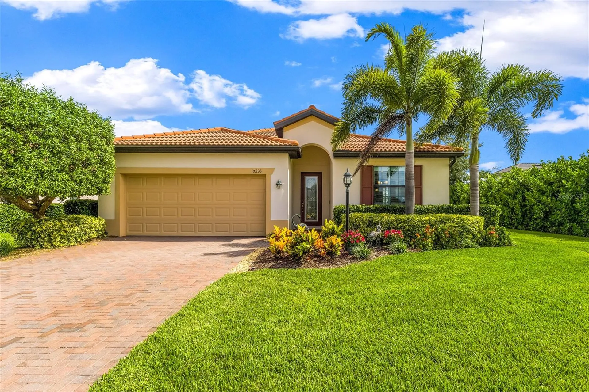 10233 Loch Lomond Drive Bradenton FL 34211