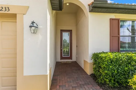 10233 Loch Lomond Drive Bradenton FL 34211