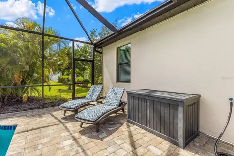 10233 Loch Lomond Drive Bradenton FL 34211