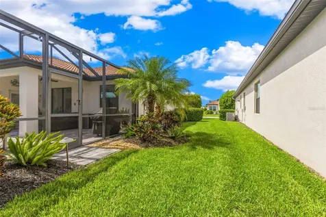 10233 Loch Lomond Drive Bradenton FL 34211