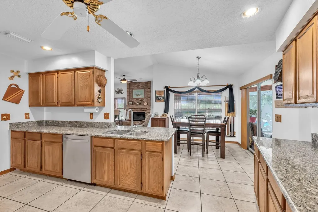 621 Penn National Road Seffner FL 33584