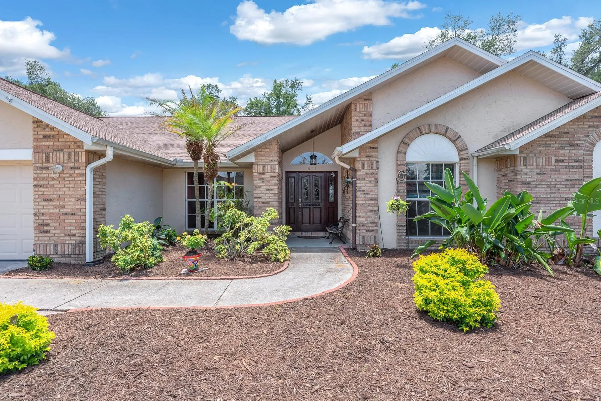 621 Penn National Road Seffner FL 33584