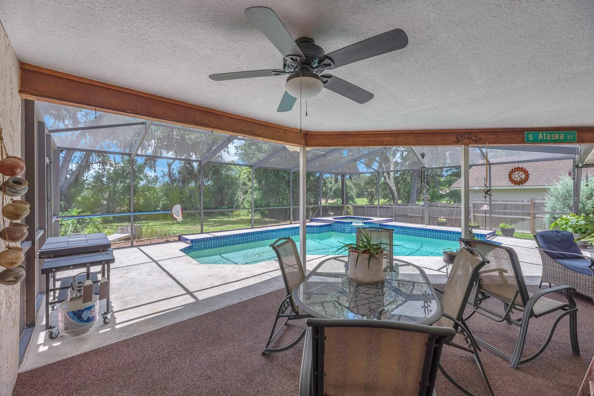 621 Penn National Road Seffner FL 33584