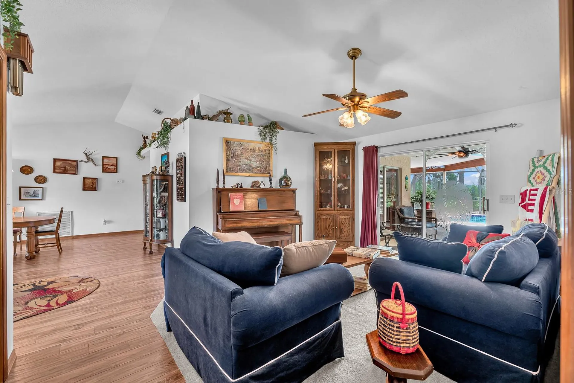 621 Penn National Road Seffner FL 33584