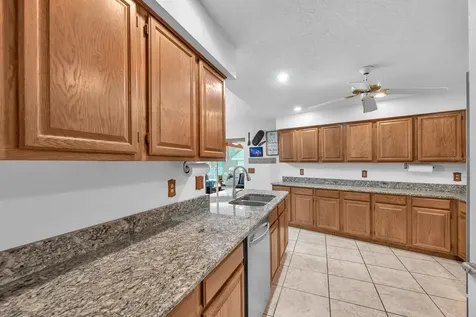 621 Penn National Road Seffner FL 33584