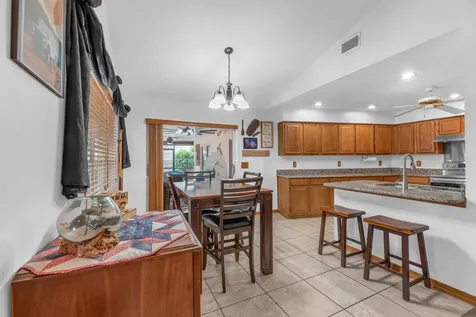 621 Penn National Road Seffner FL 33584