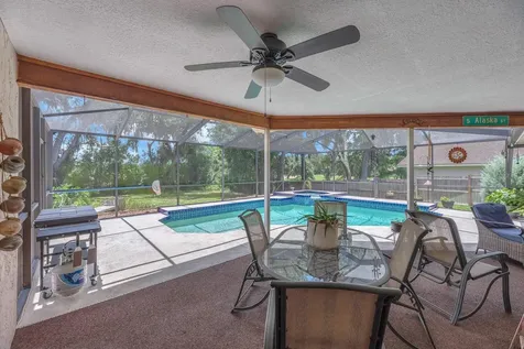 621 Penn National Road Seffner FL 33584