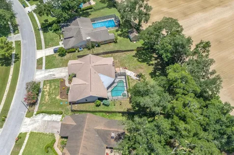 621 Penn National Road Seffner FL 33584
