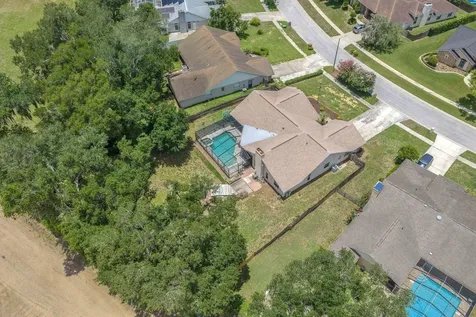 621 Penn National Road Seffner FL 33584