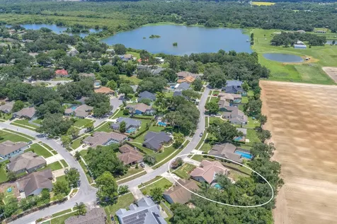 621 Penn National Road Seffner FL 33584