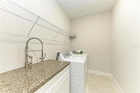 6179 Mesa Glen Bradenton FL 34203