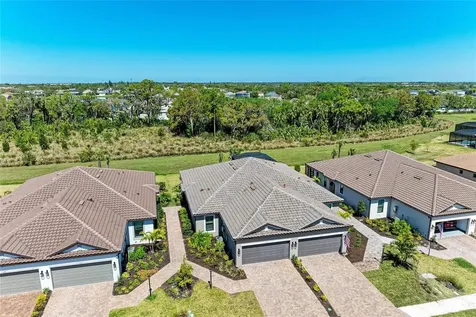 6179 Mesa Glen Bradenton FL 34203