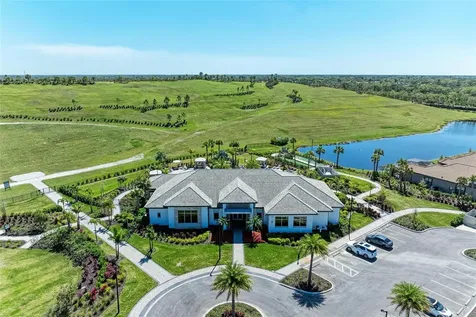6179 Mesa Glen Bradenton FL 34203