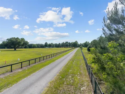 11140 NW 160th Avenue Morriston FL 32668