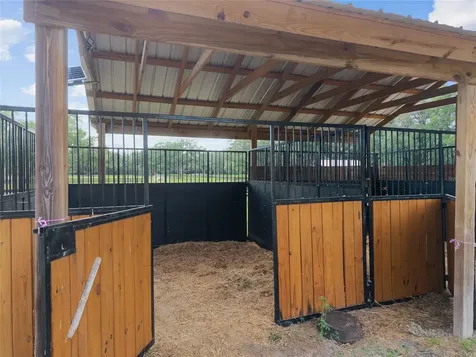 11140 NW 160th Avenue Morriston FL 32668