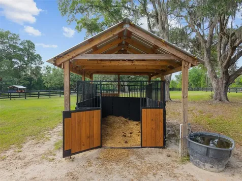 11140 NW 160th Avenue Morriston FL 32668