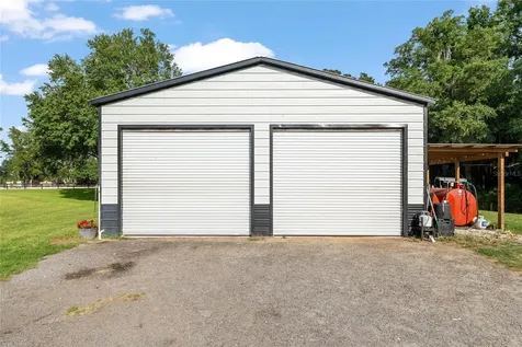 11140 NW 160th Avenue Morriston FL 32668
